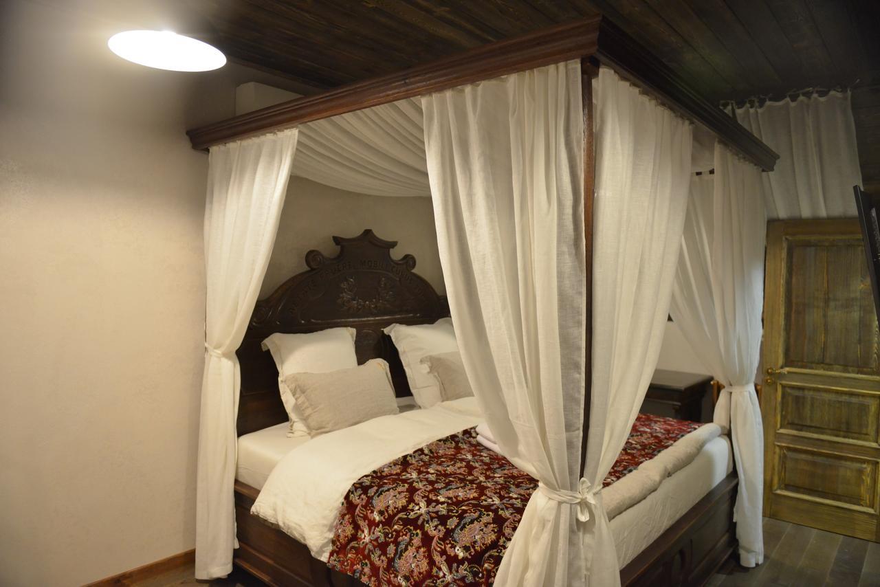 Folvark Gvozd Hotel Kamenyuky Ngoại thất bức ảnh