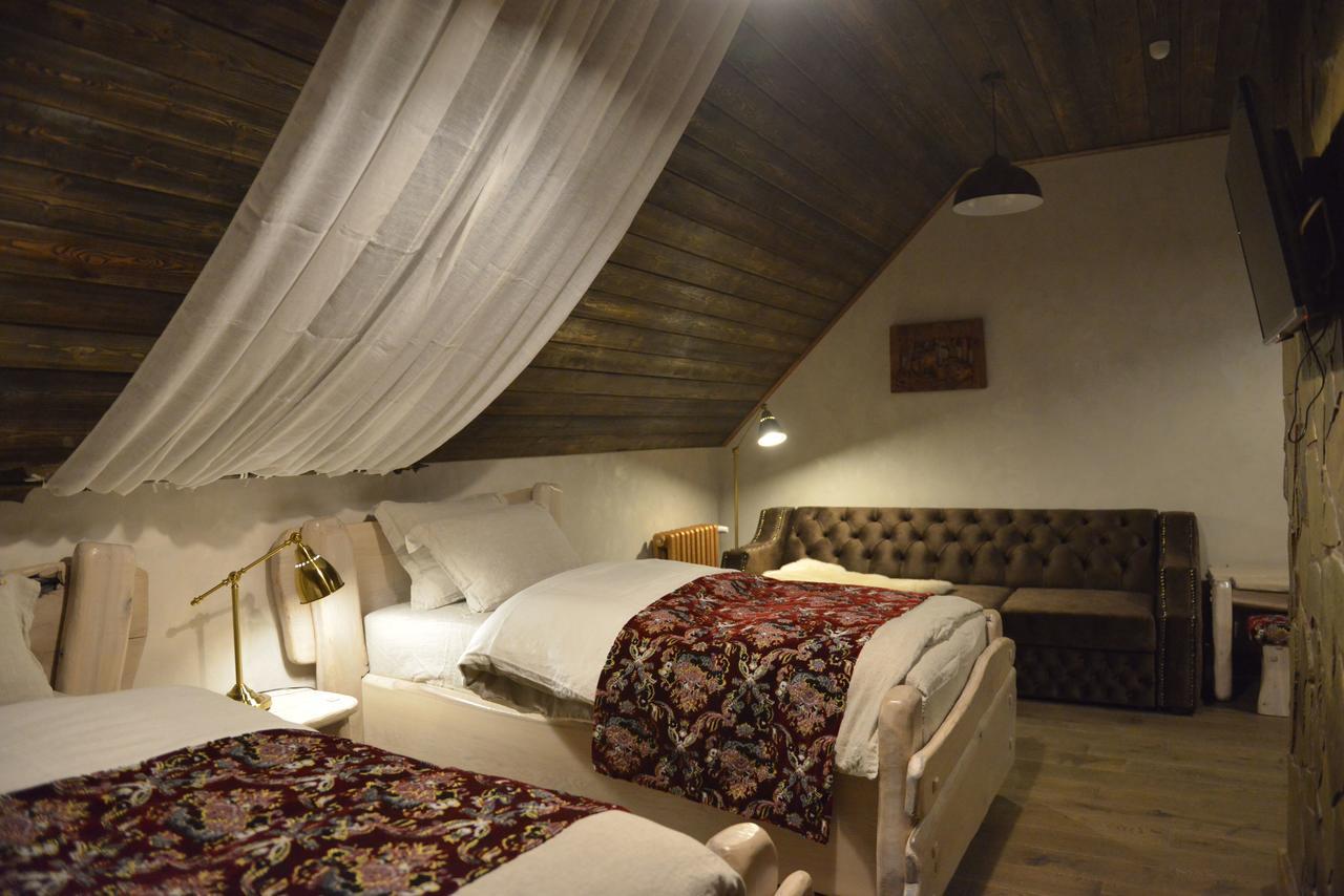 Folvark Gvozd Hotel Kamenyuky Ngoại thất bức ảnh