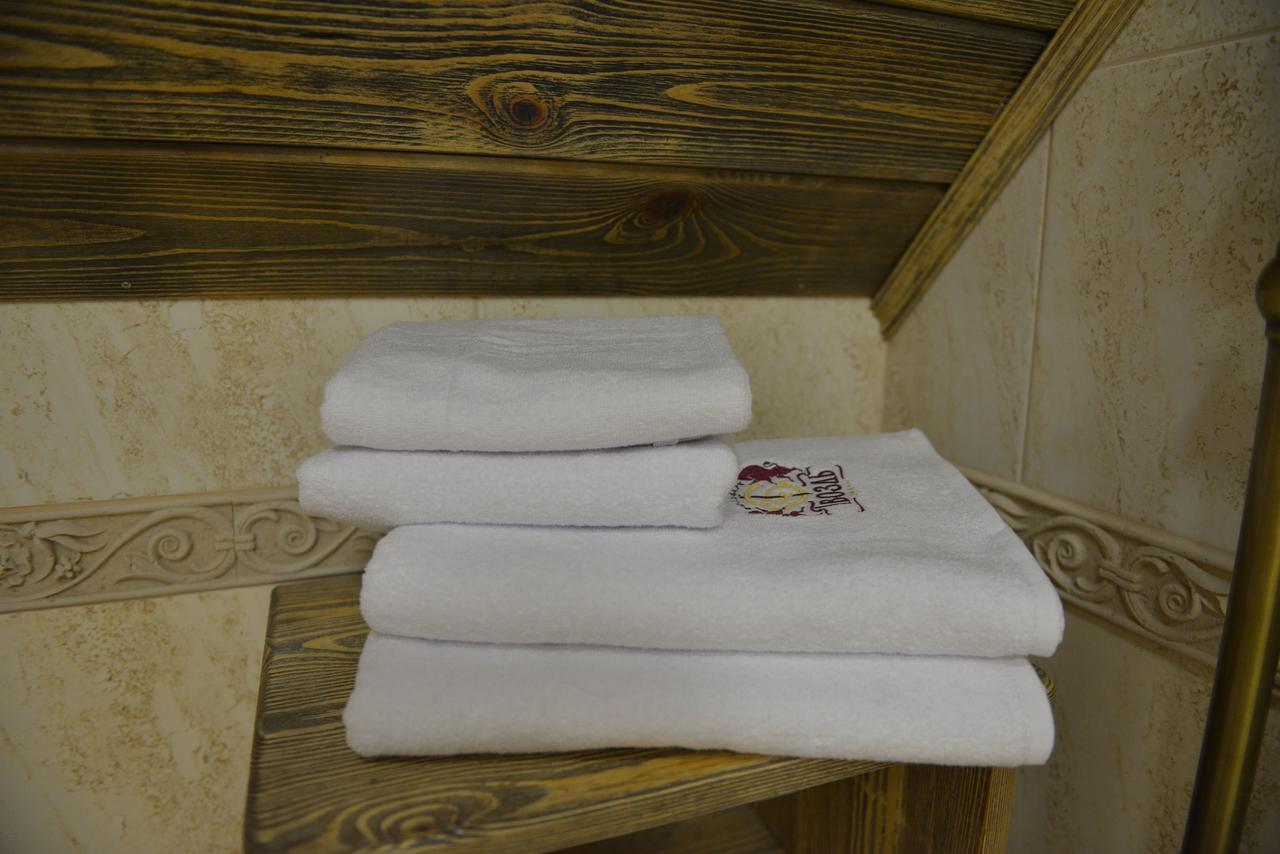 Folvark Gvozd Hotel Kamenyuky Ngoại thất bức ảnh